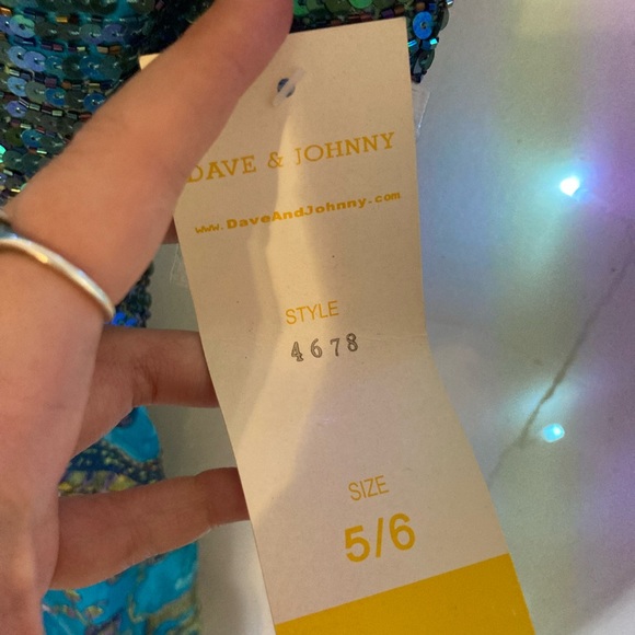 Never worn Dave and Johnny sequin dress - Picture 3 of 3